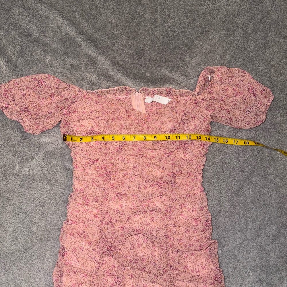 ASTR THE LABEL Ruched Ruffle Mini Dress In Pink Multi Floral size medium - Picture 5 of 8